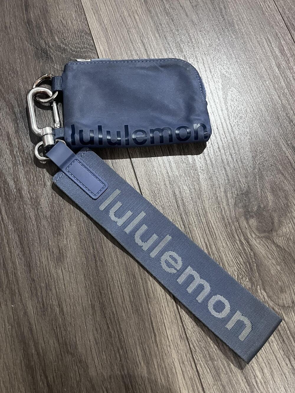Lululemon Crossbody Womens Mini Navy Nylon Detachable Strap Logo Pouch Zip